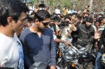 Sonu Sood, John Abraham at safety drive rally by 600 bikers in Bandra, Mumbai on 10th Feb 2013 (34).JPG